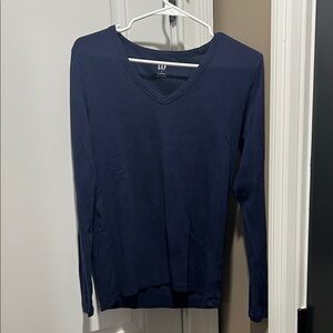 GAP Women's Deep Blue Long Sleeve V-Neck Top size L